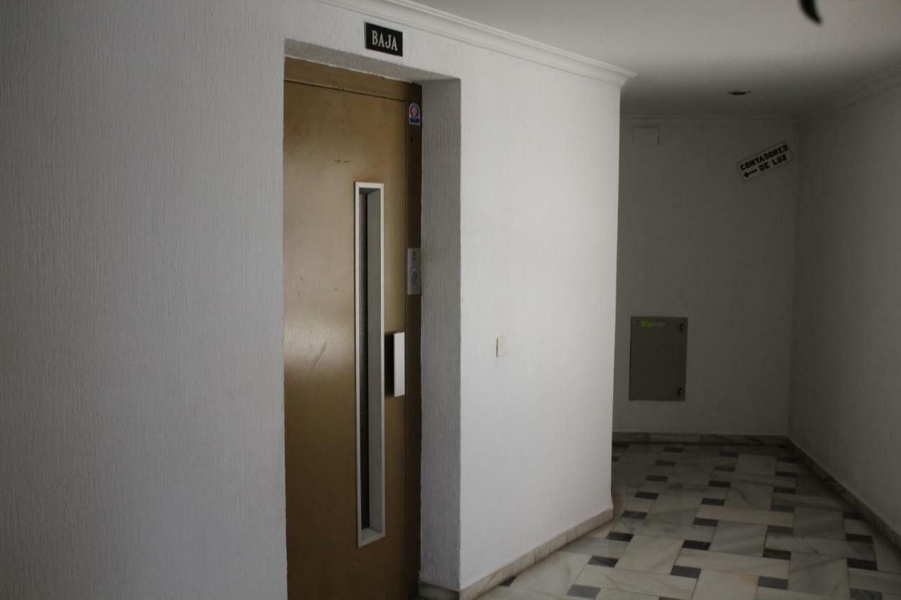 Apartamento Con Parking Gratuito Малага Экстерьер фото