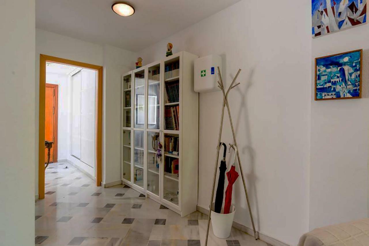 Apartamento Con Parking Gratuito Малага Экстерьер фото